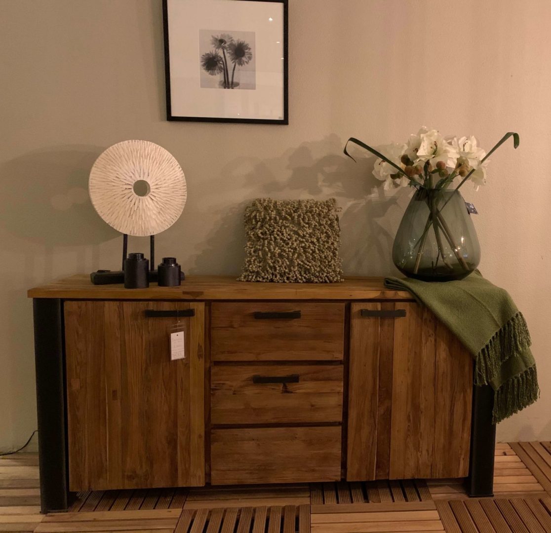 Industriele stijl dressoir | THOLS Wonen