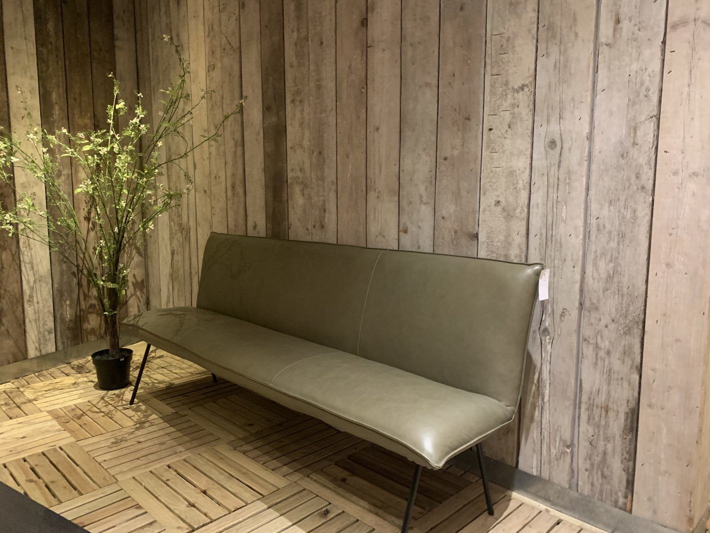 Moderne stijl eetkamerbank | THOLS Wonen
