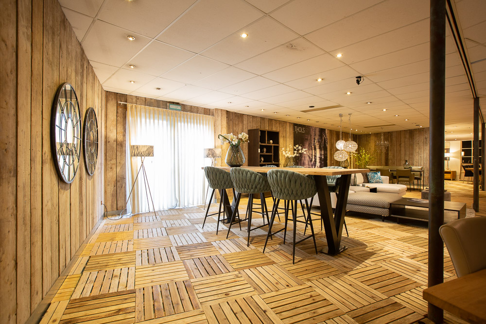 Moderne barstoelen | THOLS Wonen