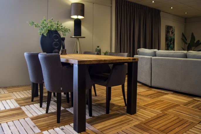 THOLS eetkamertafel industrieel