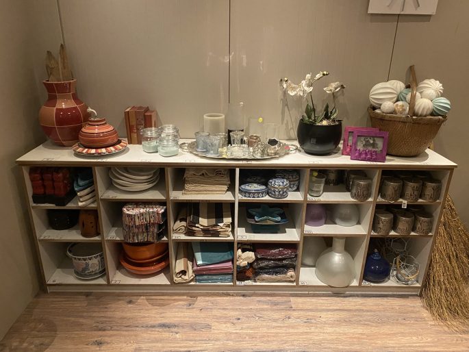 Showroomopruiming Thols Wonen