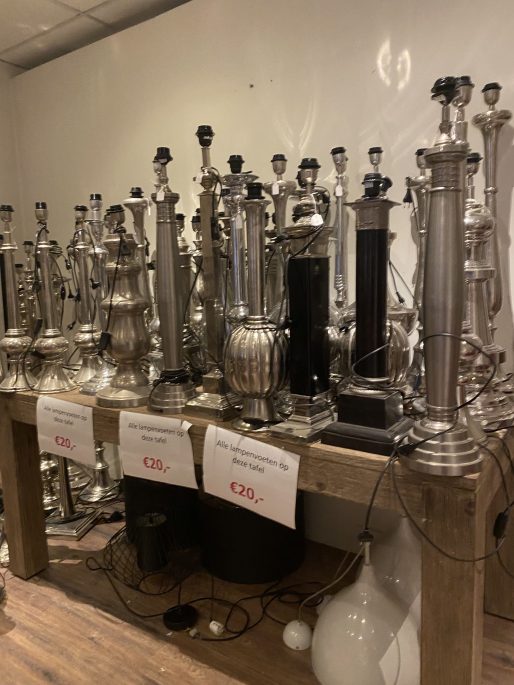 Showroomopruiming Thols Wonen