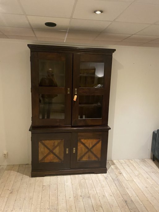 Showroomopruiming Thols Wonen
